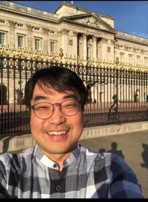 3040 희생자 유족의 눈물…“나이가 몇인데" 기사 이미지