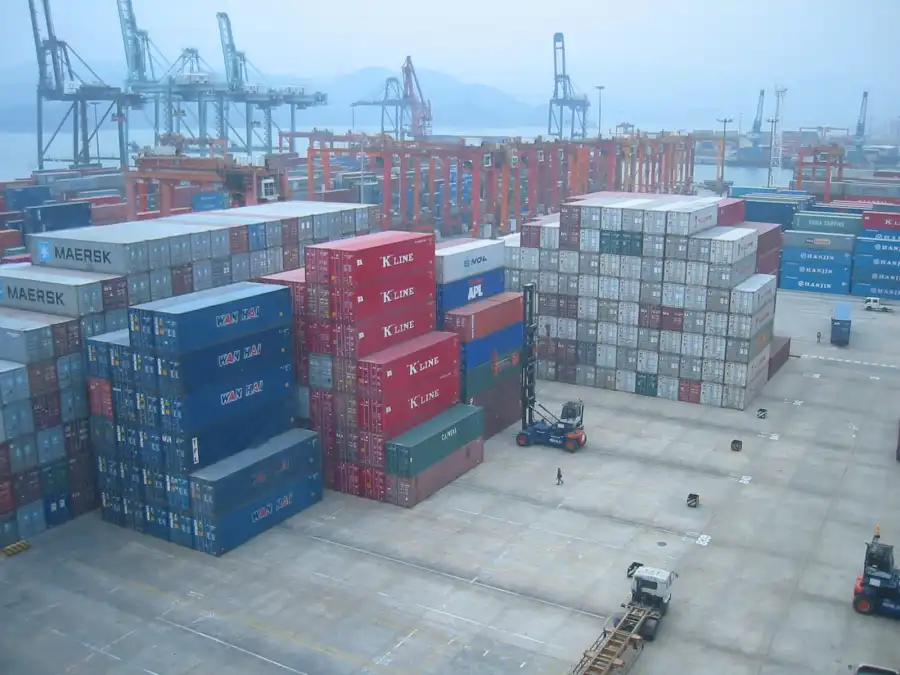 해운사, 빈 항해 확대하며 공급 조정… 글로벌 생활물류 흐름 ‘지연 위험’ 커진다 기사 이미지