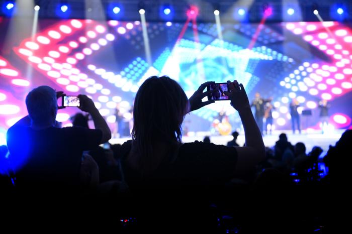 K-POP 스타 뒤에 드리운 그림자, ‘잔혹한 노동현실’ 도마 위 기사 이미지