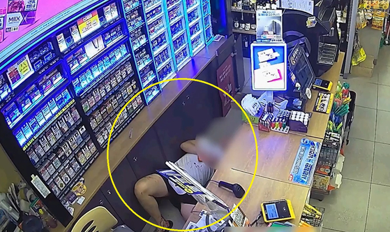 술 마시고 택시 훔쳐 도주한 10대…무면허·음주·폭행 ‘삼중 범죄’ 기사 이미지