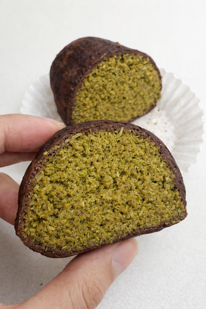 “못 먹으면 아싸 된다?”…MZ세대 사로잡은 ‘두쫀쿠 소비심리’ 기사 이미지