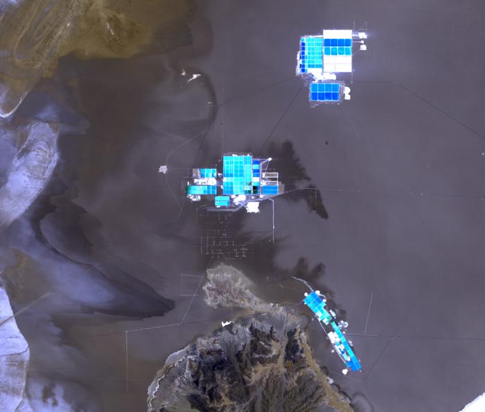 전기차 확산 가속화, 리튬·희토류 채굴에 따른 환경 피해 논란 재부상 기사 이미지