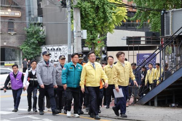 마포구, 행정안전부 장관과 함께 핼러윈 대비 안전관리 현장 점검 기사 이미지