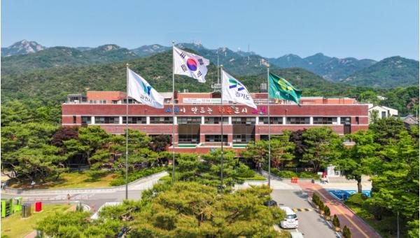 과천시, 수돗물 유충 관련 종합대책회의 매일 개최…14일까지 미세 여과시설 설치 완료 목표 기사 이미지