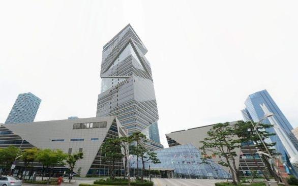 인천경제자유구역청, 제3연륙교 개통 앞두고 두 번째 사전행사 성황, ‘걷기&달리기 대회’에 시민 4천여 명 참여 기사 이미지