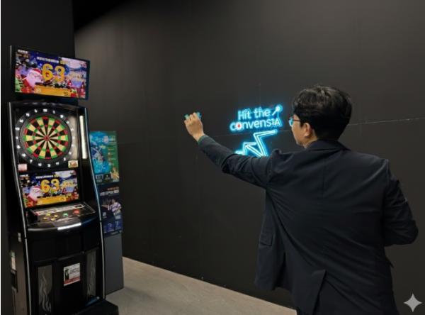 인천관광공사 “점심 먹고 다트 한 판?” 송도컨벤시아, 시민 위한 ‘소프트다트 체험존’ 오픈 기사 이미지