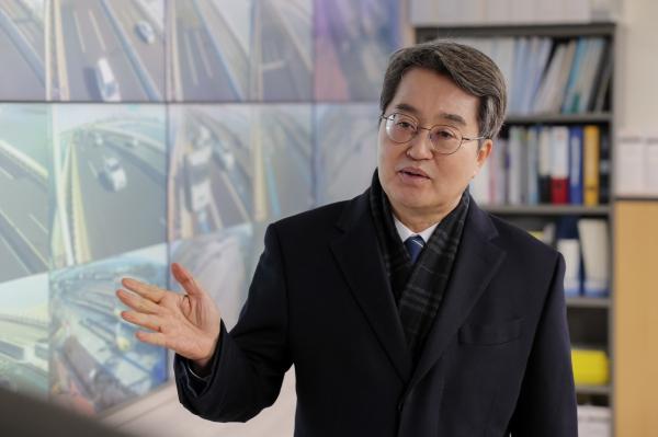 김동연 경기도지사, “정부도 참여하는 일산대교 통행료 전액 무료화 계획 추진” 기사 이미지