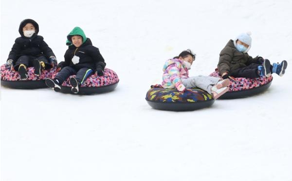 노원구, 겨울 테마파크 '2026 노원 씽씽눈썰매장' 성료 기사 이미지