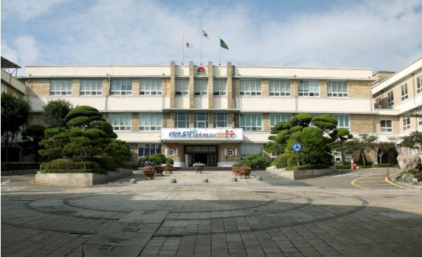 공무원 사칭·위조 공문 이용 사기 잇따라…인천 중구, 각별한 주의 당부