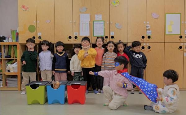 '쓰레기도 다이어트가 필요해!' 은평구, 어린이 환경 영웅 '모아맨' 교육영상 제작