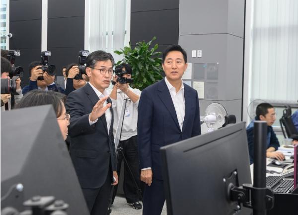 이기재 양천구청장, 'U-양천 통합관제센터' 찾아 '동행안심벨' 긴급신고 대응체계 점검